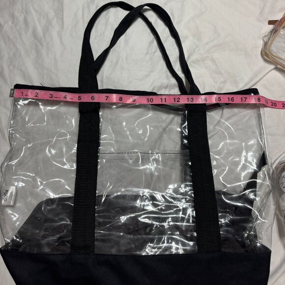 5/$10🌟 | Bundle of Clear Bags - Picture 2 of 3